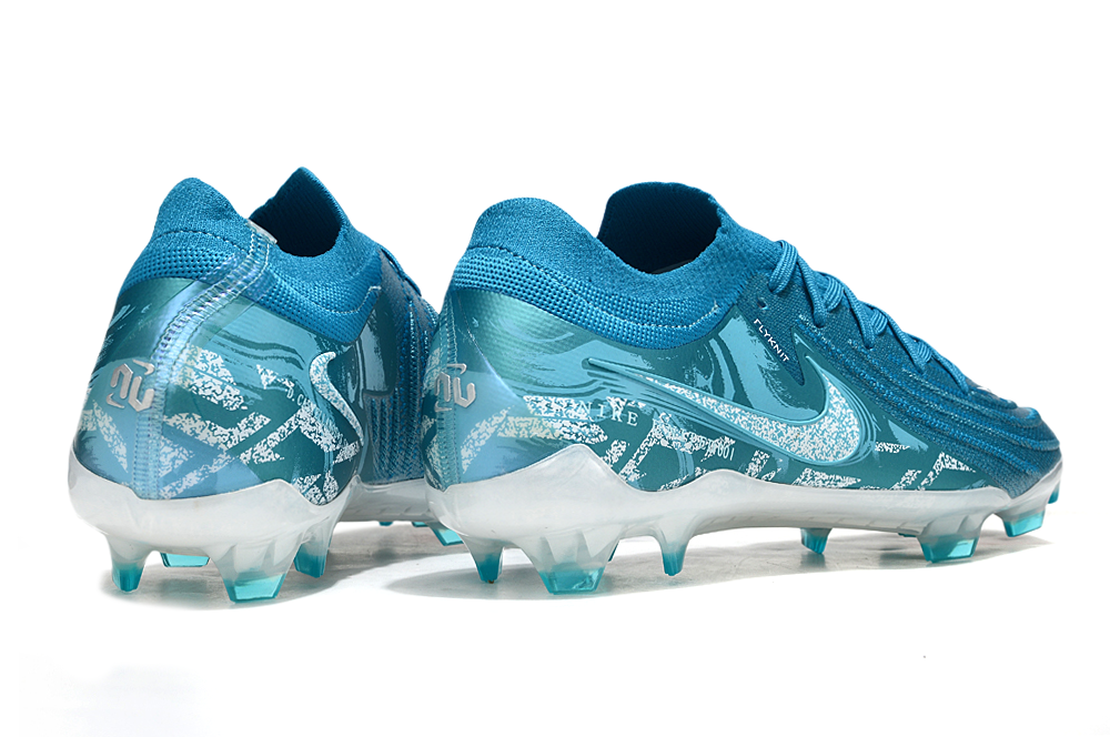 Nike Phantom GX II FG Cleats