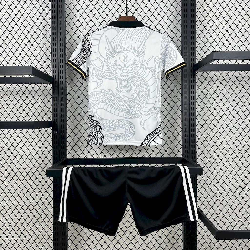 Real Madrid 2022-23 Dragon Kids Kit