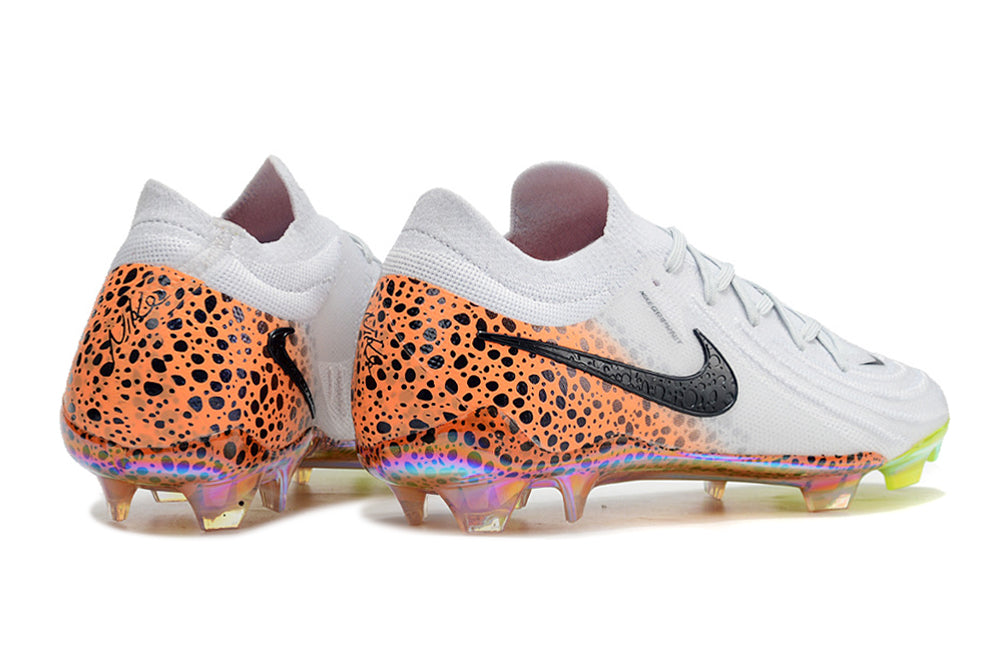 Nike Phantom GX II FG Cleats
