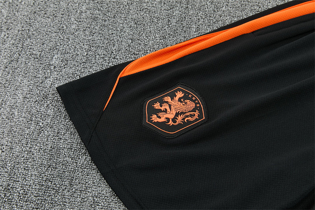 Completino Manica Corta Olanda 2026 Uomo | Kit Allenamento - CalcioVivo