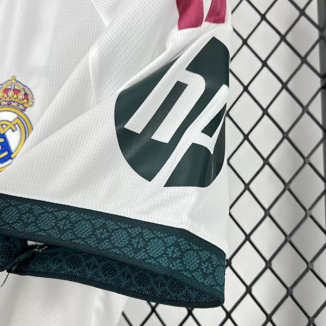 Maglia Real Madrid Home 26/27 Uomo Bianca | Maglia da Calcio - CalcioVivo