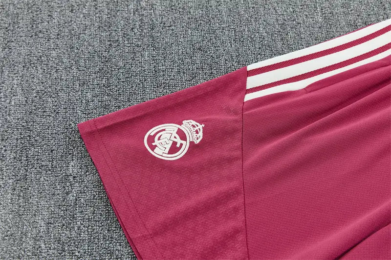 Completino Manica Corta Real Madrid 26/27 Uomo Bianco e Fucsia | Kit Allenamento - CalcioVivo