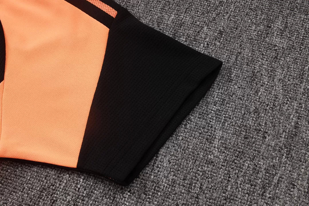 Completino Polo Arsenal 26/27 Uomo Arancione | Kit Allenamento - CalcioVivo