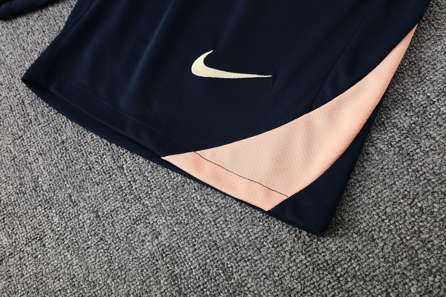 Kit Shirt + Shorts Chelsea Pink/Black Training 25/26