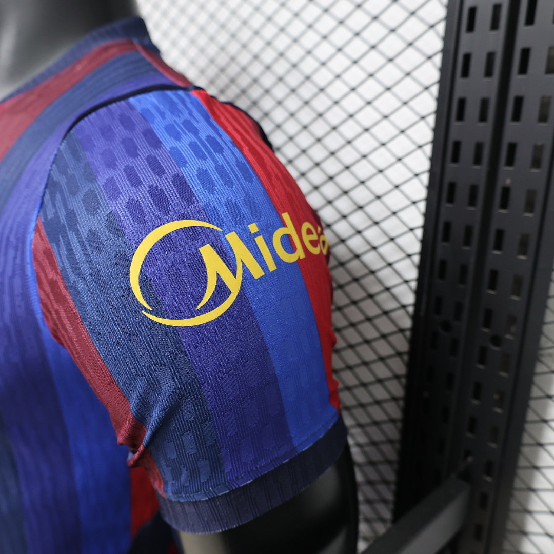 Maglia Barcelona Home 26/27 Player Uomo Blu e Rosso | Maglia da Calcio - CalcioVivo