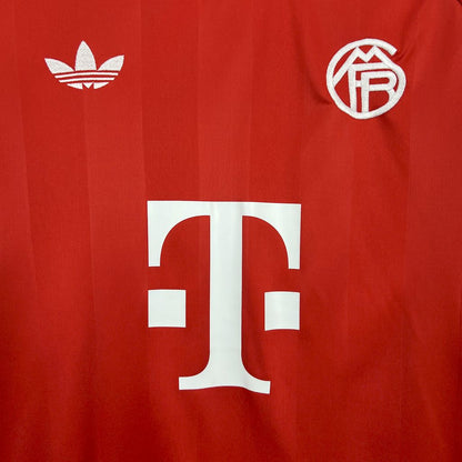 Bayern Munich 2025-26 Goalkeeper Jersey