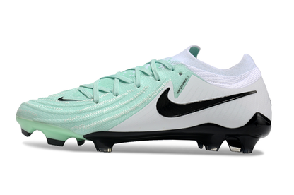Nike Phantom GX II FG Cleats
