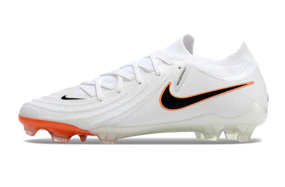 Nike Phantom GX II FG Cleats
