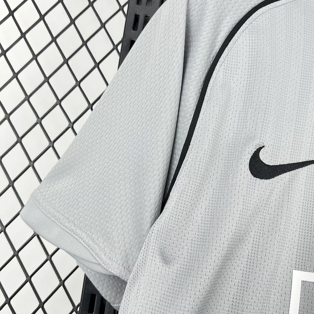 Manchester United 2007-08 Grey Goalkeeper Retro Jersey