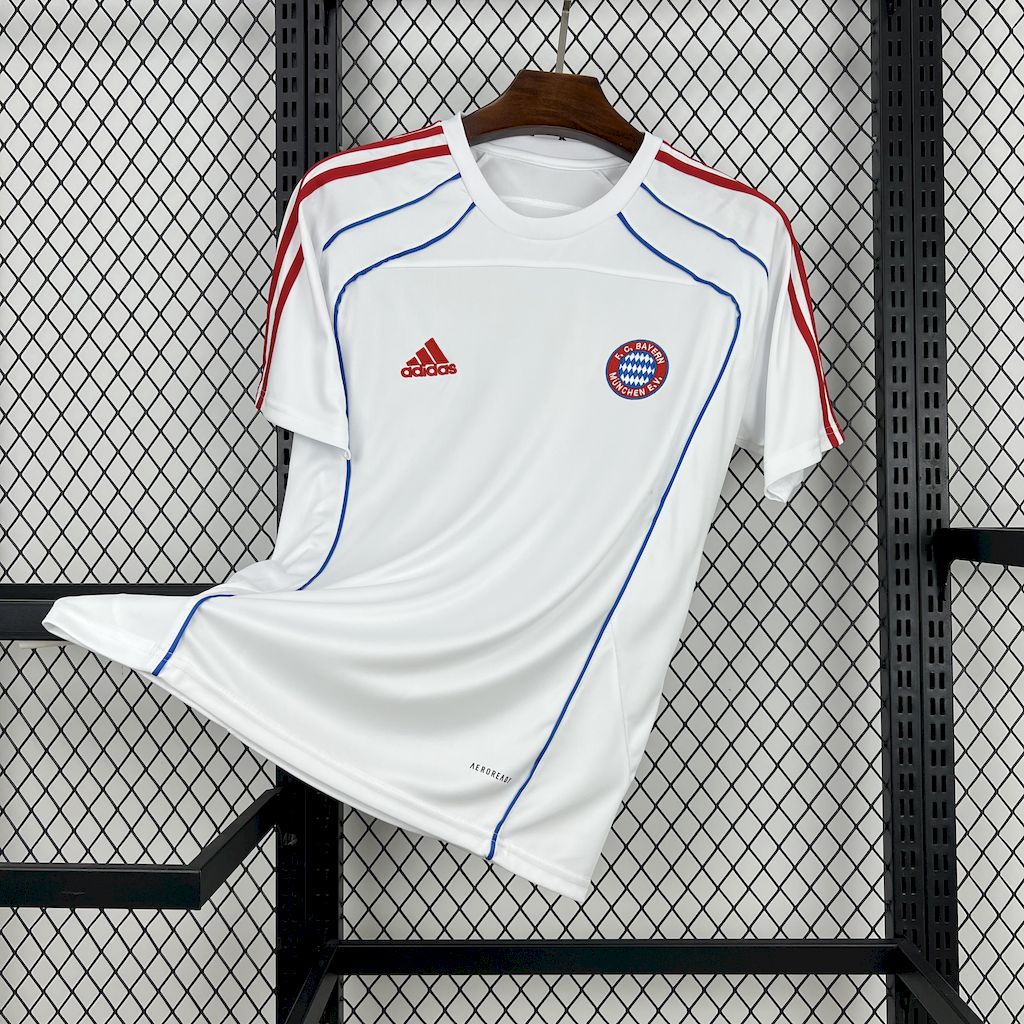 Bayern Munich 2025-26 Leisure Jersey