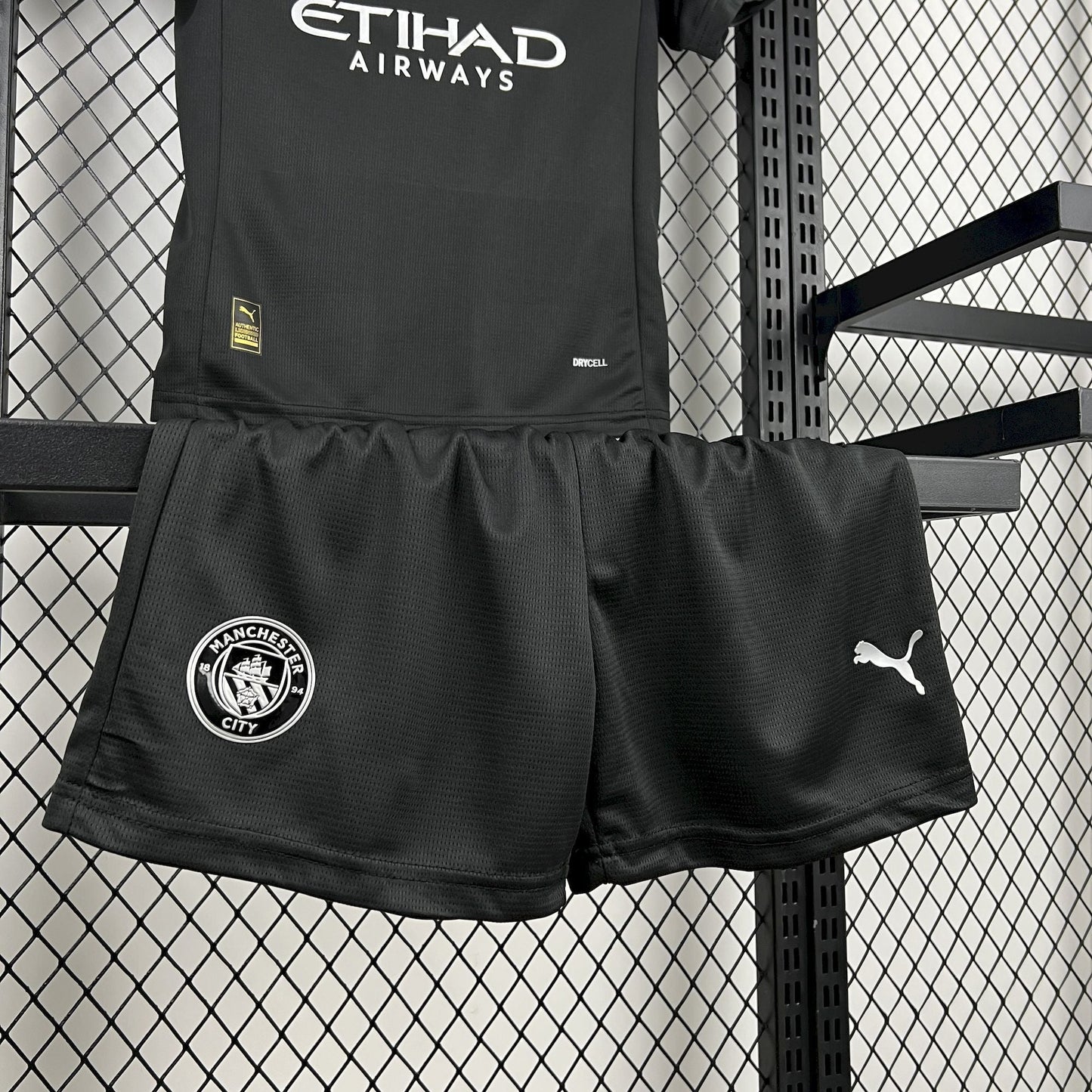 Manchester City Away 25/26 Kit Kids
