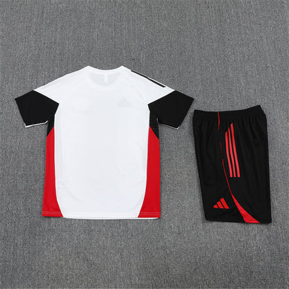 Kit Shirt + Shorts Manchester United White/Black Training 25/26