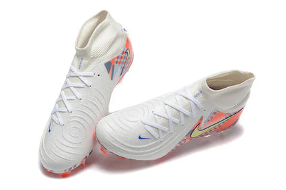 Nike Phantom Luna II Elite FG Cleats