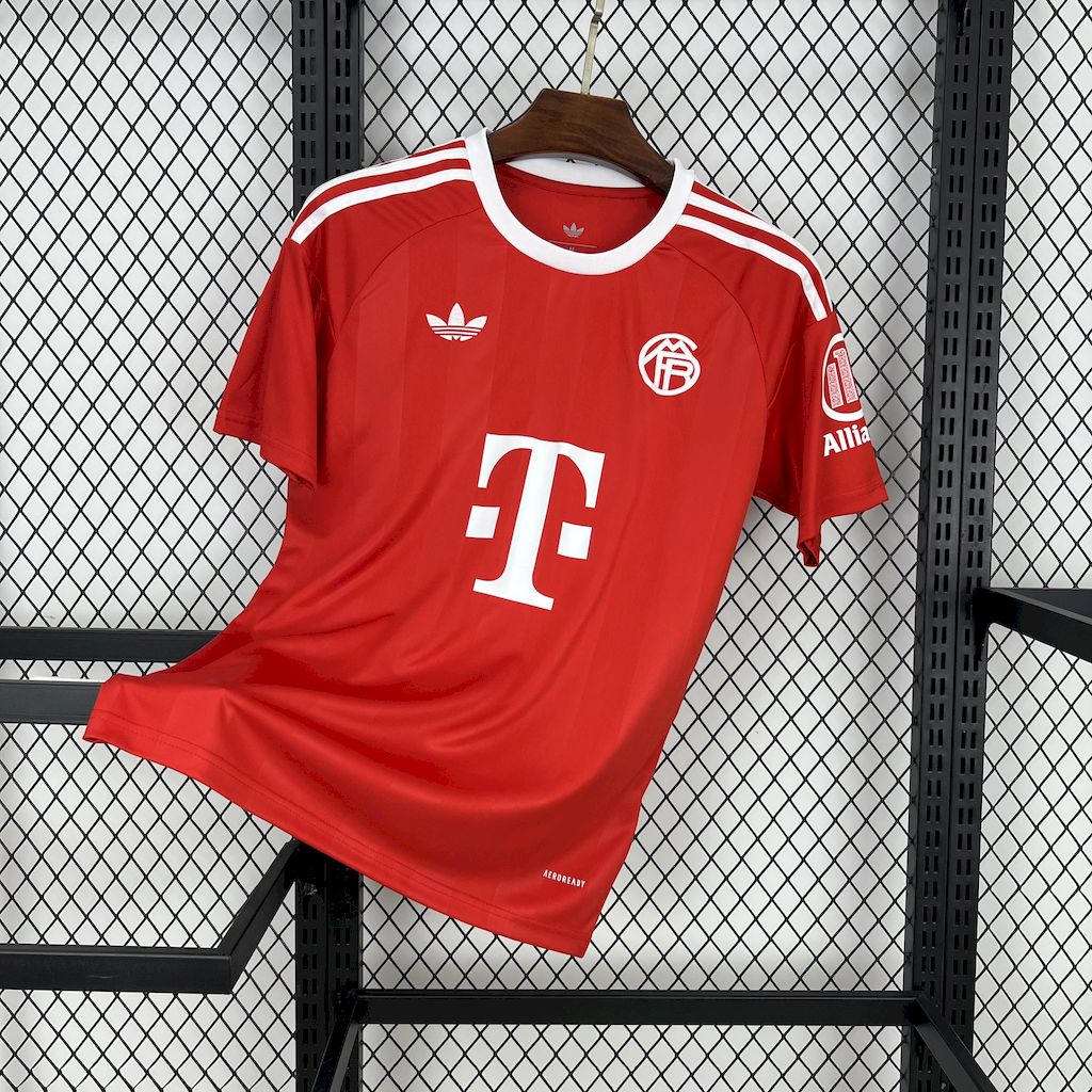 Bayern Munich 2025-26 Goalkeeper Jersey