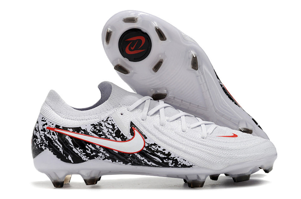 Nike Phantom GX II FG Cleats