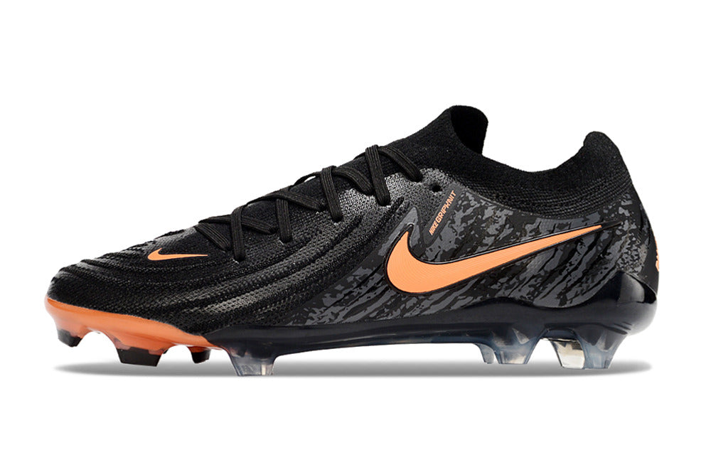 Nike Phantom GX II FG Cleats