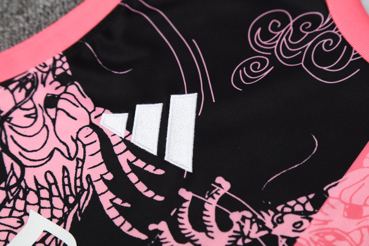 Kit Tank Top + Shorts Real Madrid Black/Pink Training 25/26