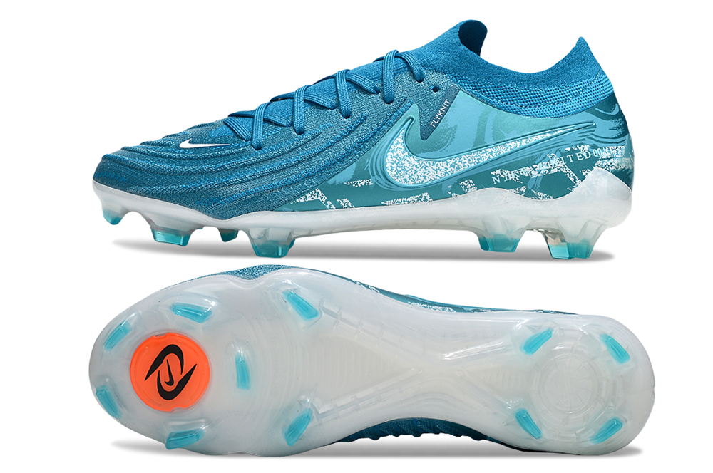 Nike Phantom GX II FG Cleats