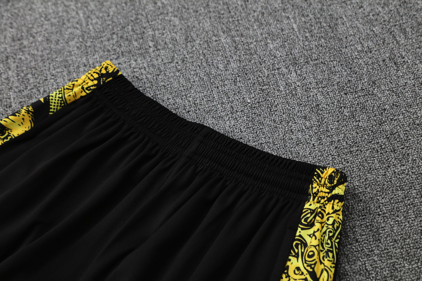 Kit Tank Top + Shorts Brazil Christ the Redeemer Yellow Training 25/26