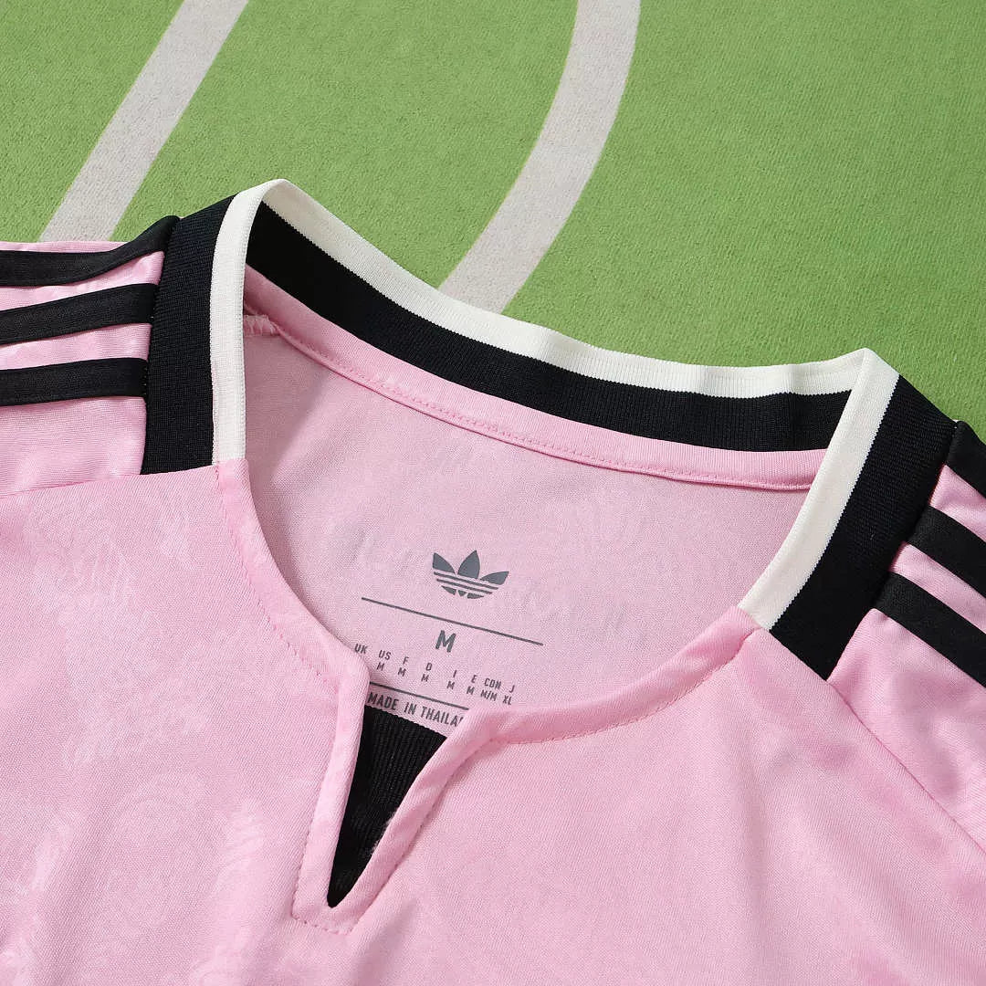 Maglia Juventus Away 26/27 Uomo Rosa | Maglia da Calcio - CalcioVivo