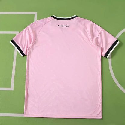 Maglia Juventus Away 26/27 Uomo Rosa | Maglia da Calcio - CalcioVivo