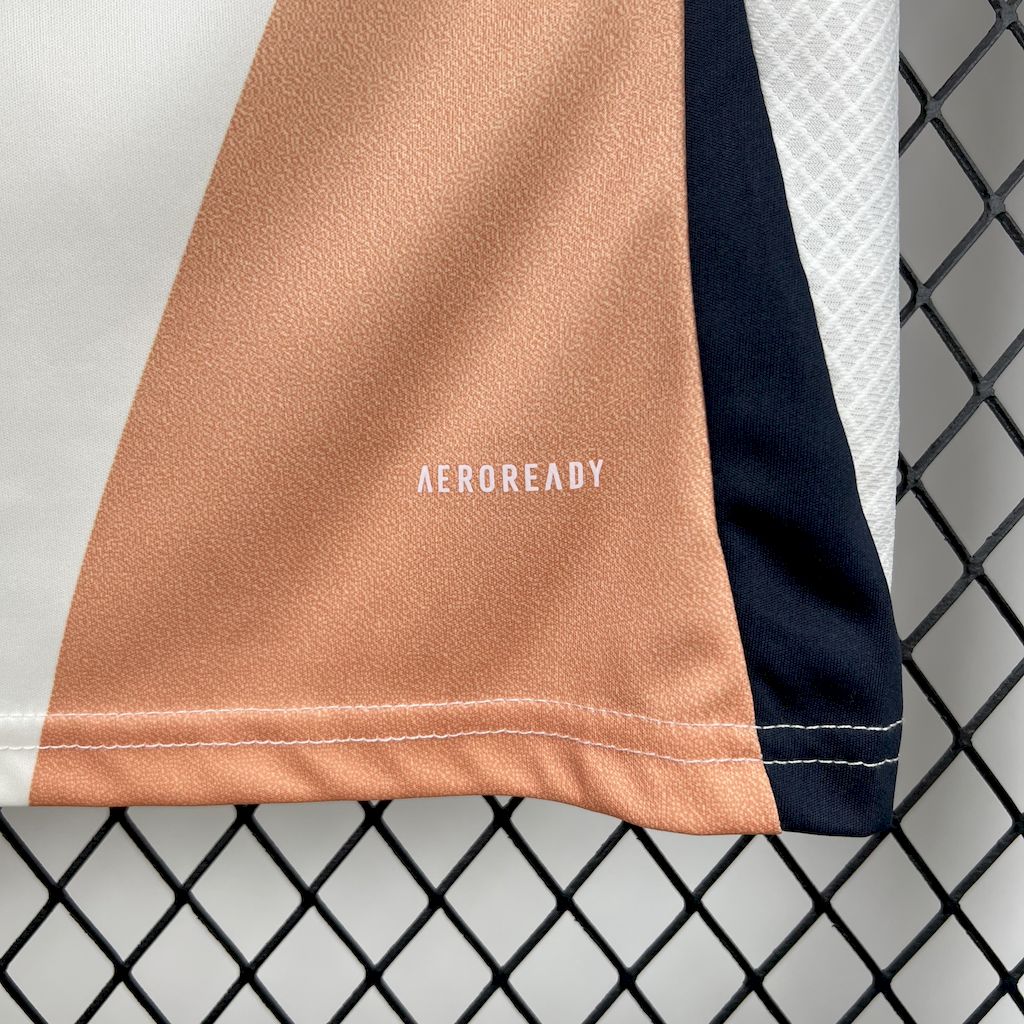 Spain 2025-26 Away Kids Kit