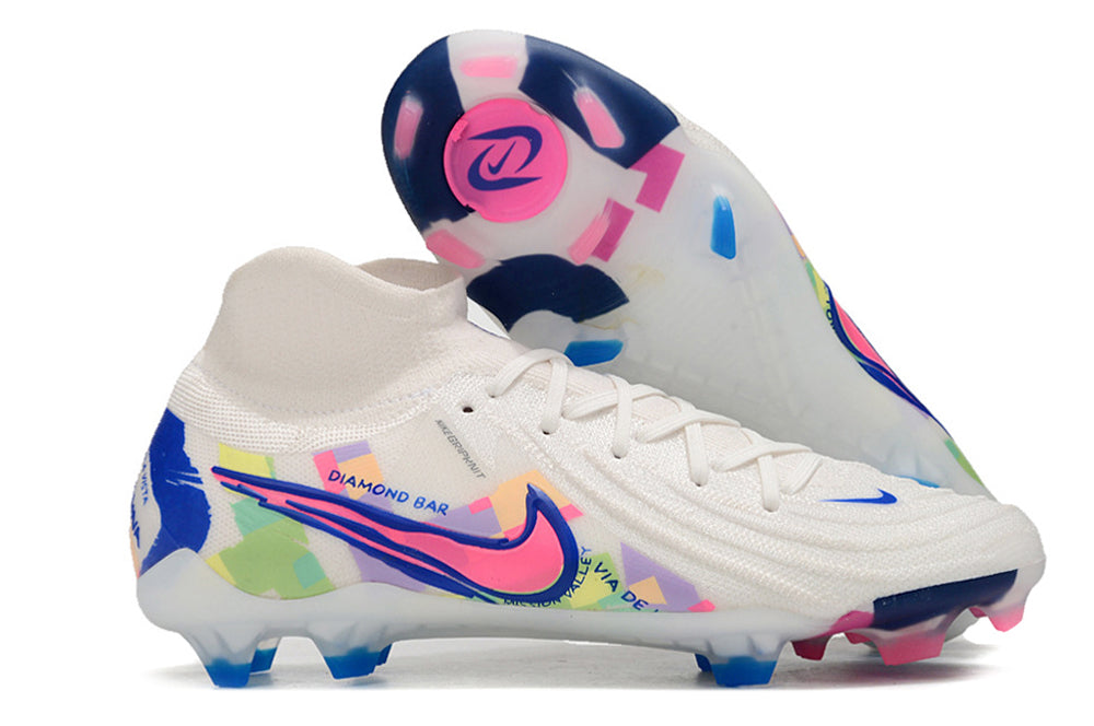 Nike Phantom Luna II FG Cleats