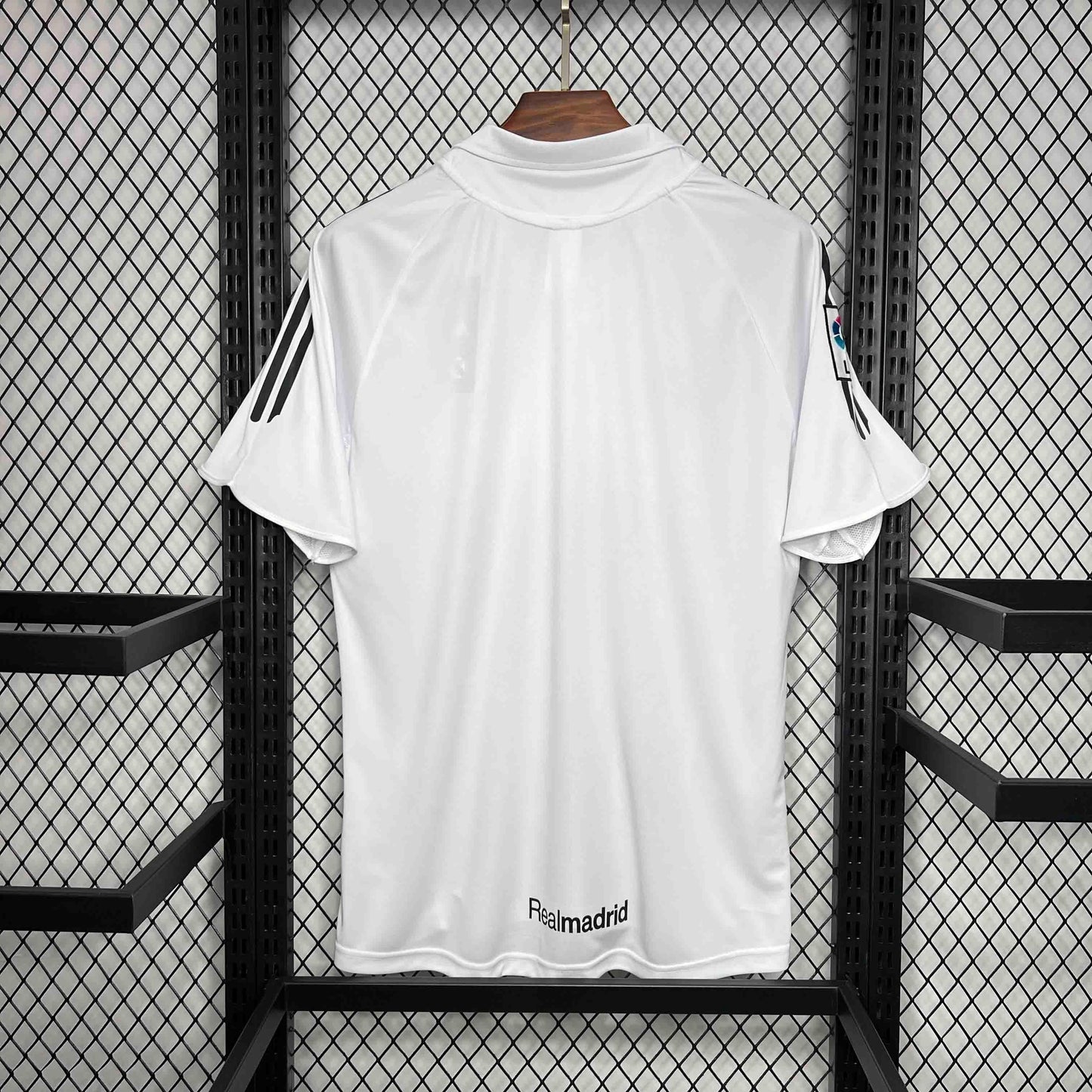 Real Madrid Home Jersey 05/06 Retro - CalcioVivo