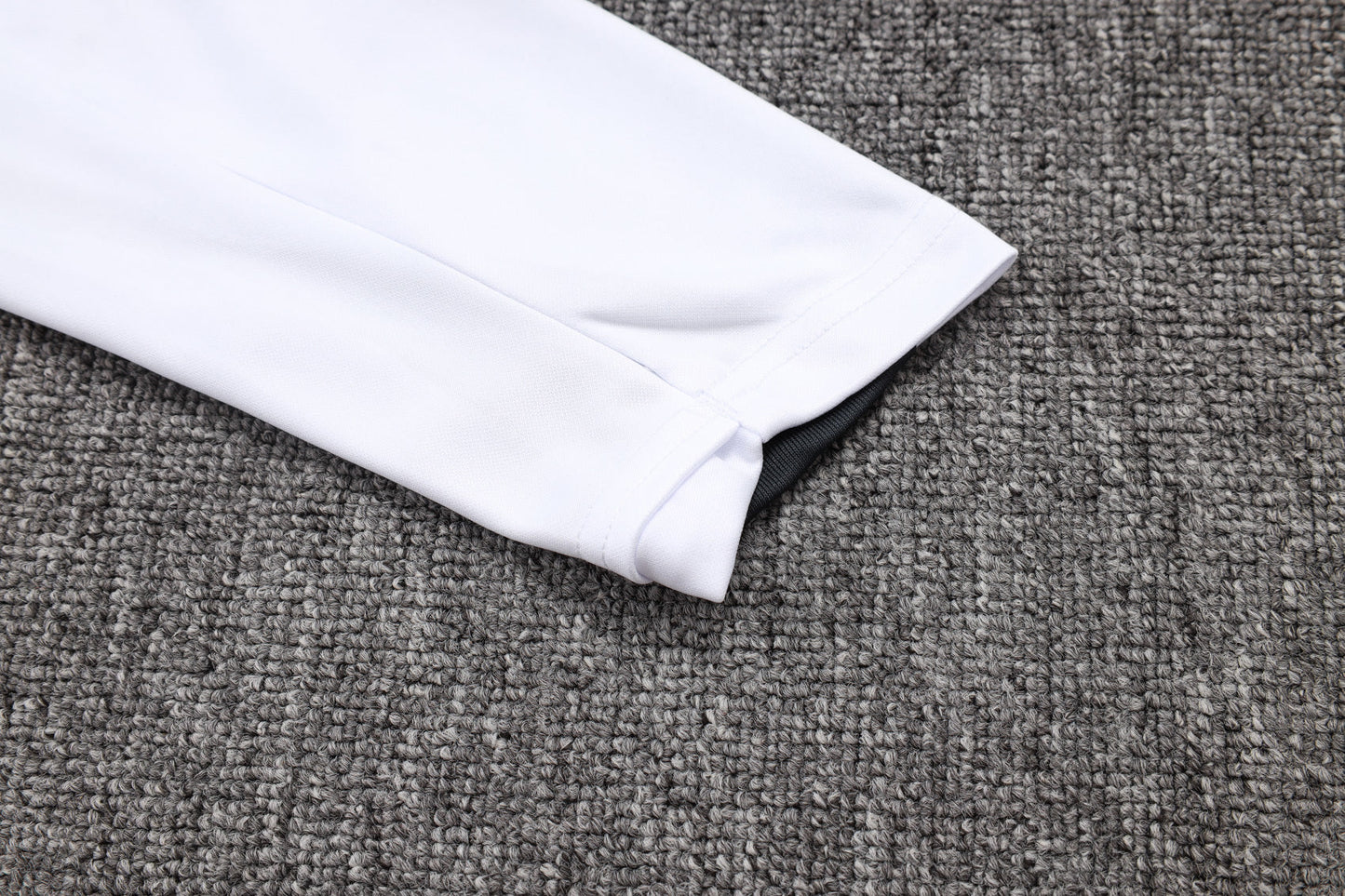 Chelsea White/Black Tracksuit Half-Zip 25/26