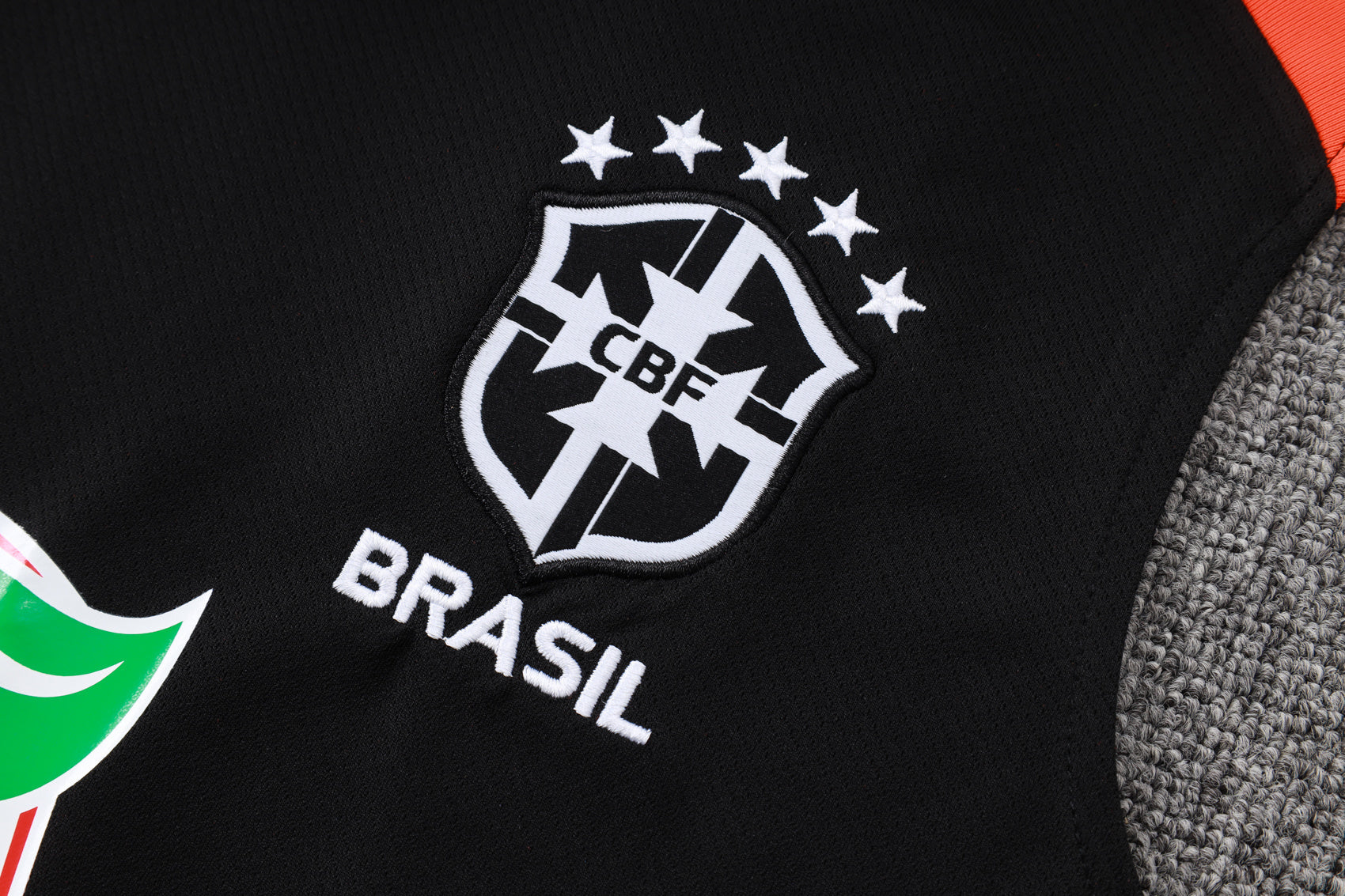 Kit Allenamento Brazil Nero 2026 | Kit da Calcio - CalcioVivo