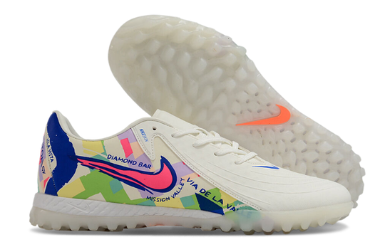 Nike Phantom GX II TF Boots