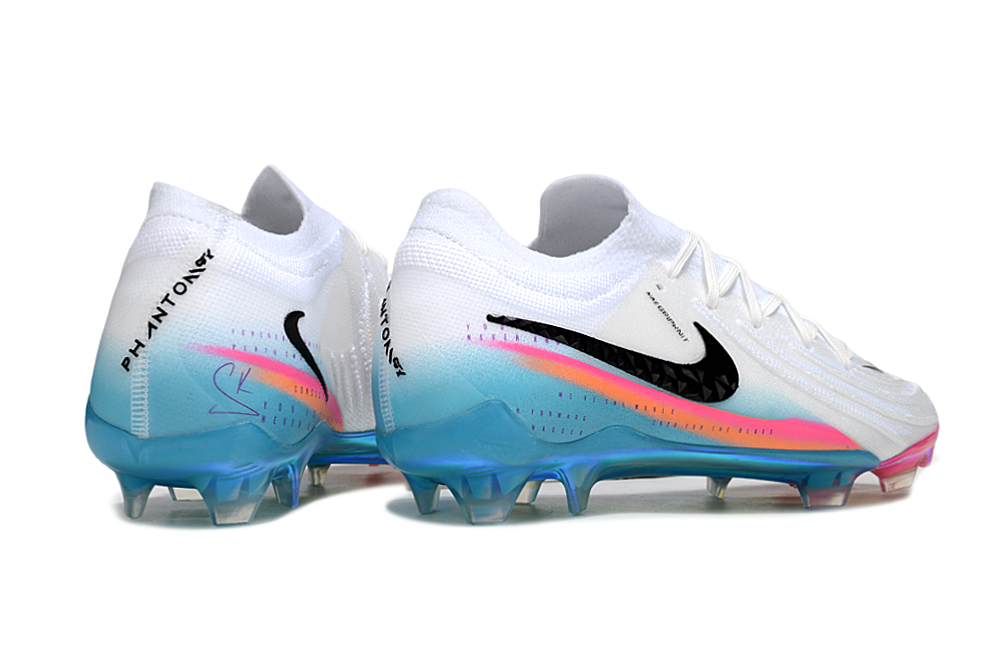 Nike Phantom GX II FG Cleats