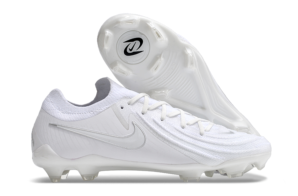 Nike Phantom GX II FG Cleats