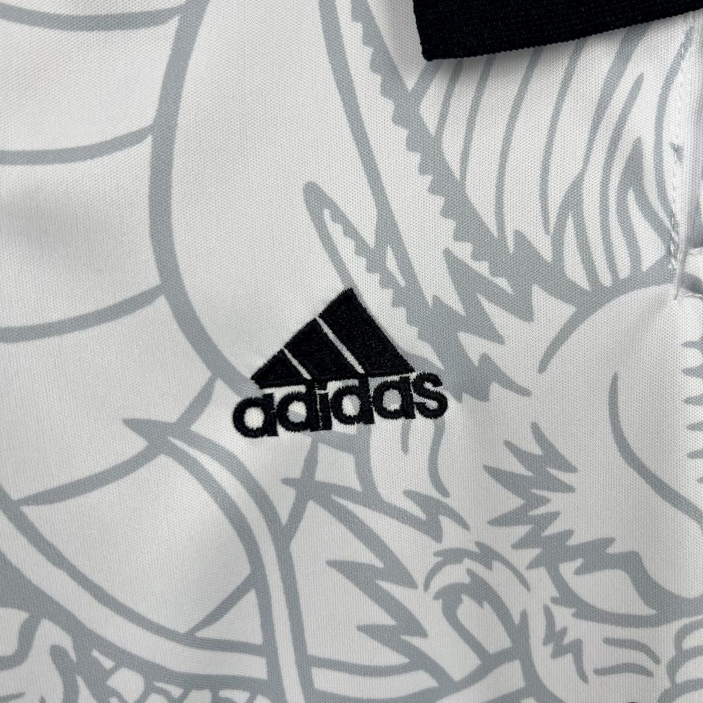 Real Madrid 2022-23 Dragon Kids Kit