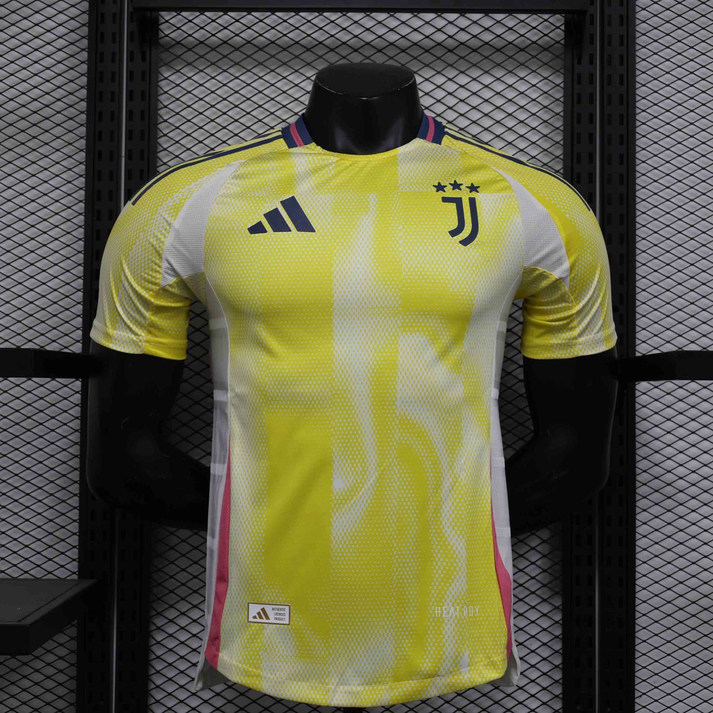 Juventus Away 24/25 Jersey Player