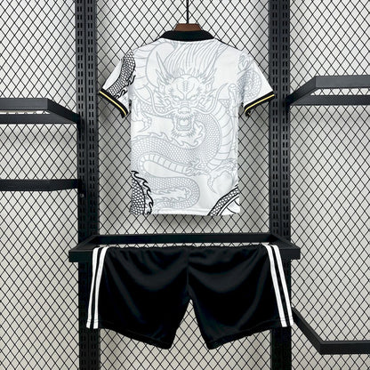 Real Madrid 2022-23 Dragon Kids Kit