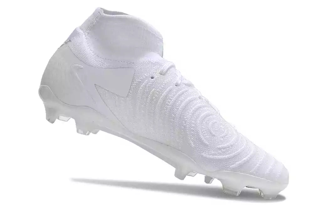 Nike Phantom Luna II FG Cleats