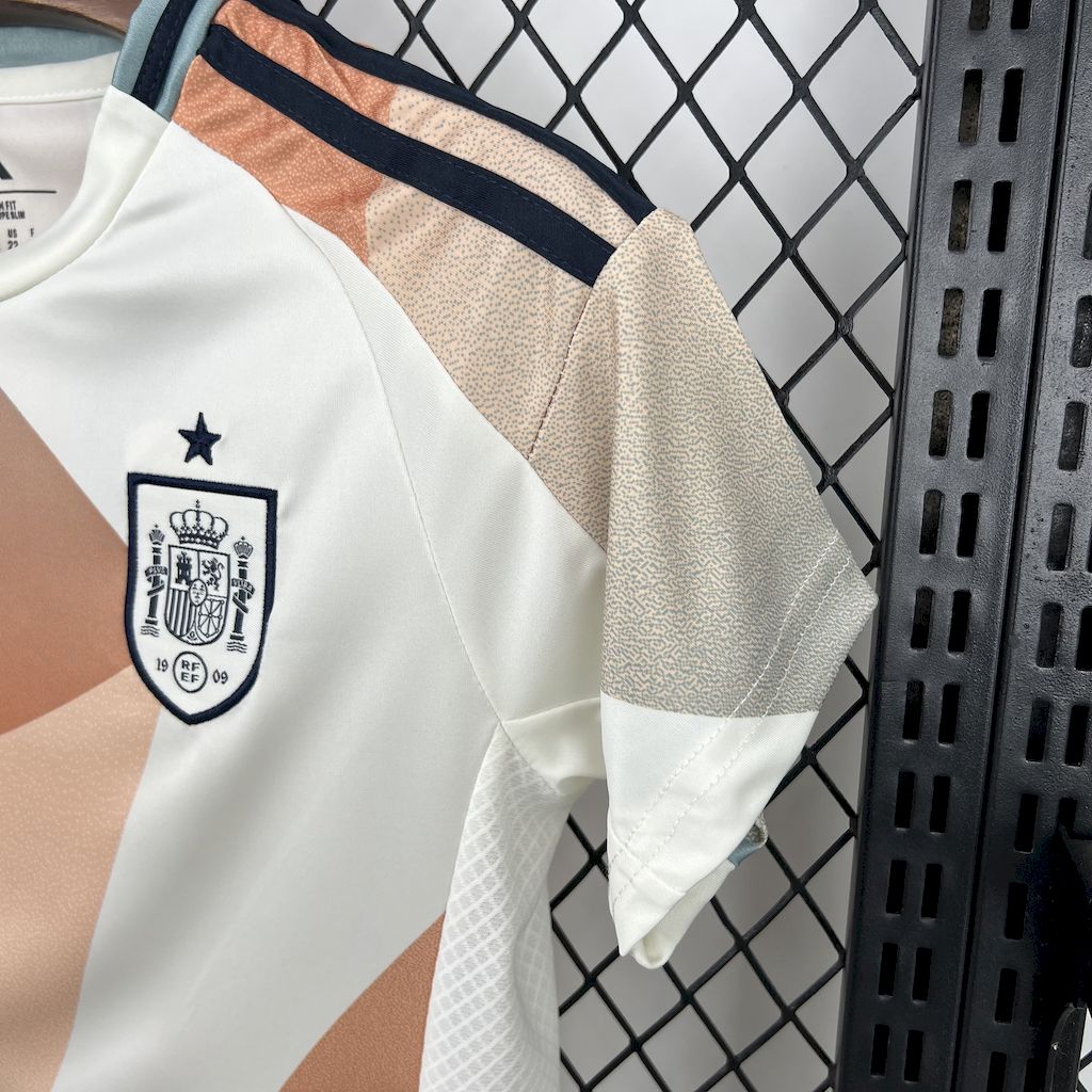 Spain 2025-26 Away Kids Kit