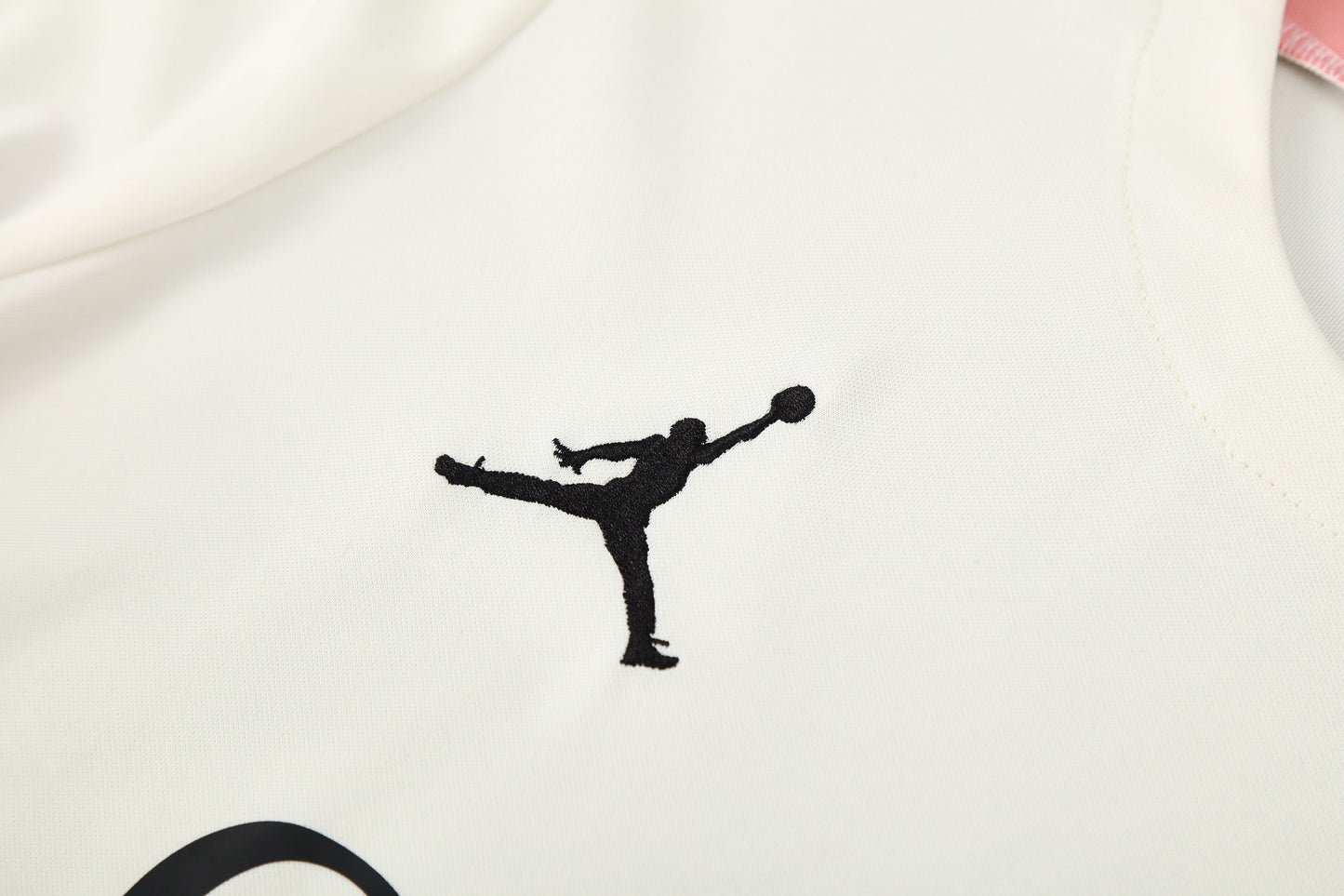 Kit Shirt + Shorts PSG White/Black/Pink Training 25/26