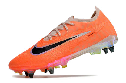 Nike Gripknit Phantom GX Elite SG Cleats