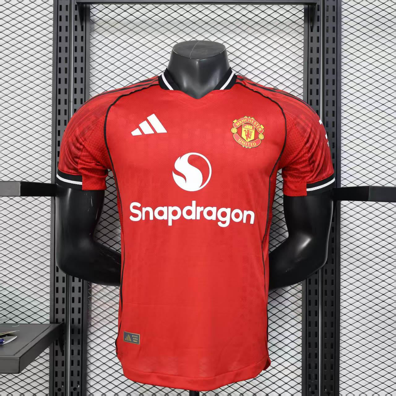 Manchester United Home 25/26 Jersey Player