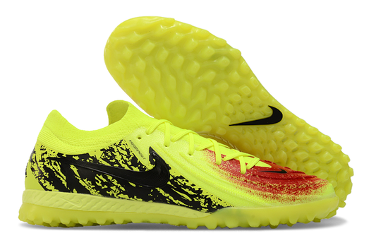 Nike Phantom GX II TF Boots