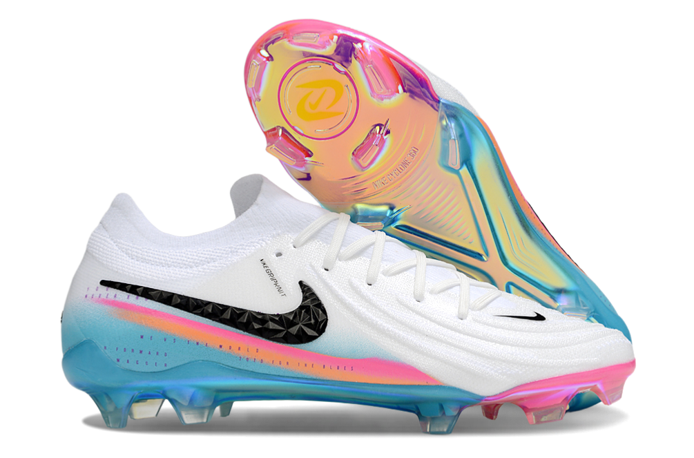 Nike Phantom GX II FG Cleats