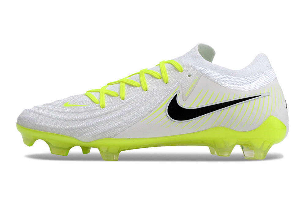 Nike Phantom GX II FG Cleats