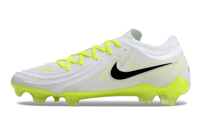 Nike Phantom GX II FG Cleats