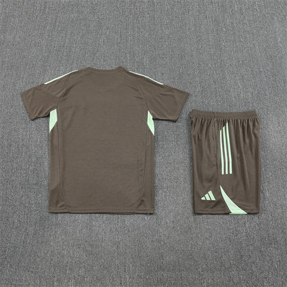 Kit Shirt + Shorts Real Madrid Gray Training 25/26