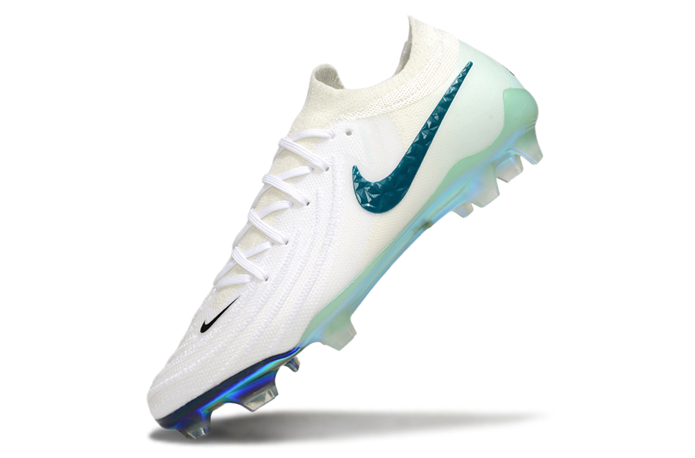 Nike Phantom GX II FG Cleats