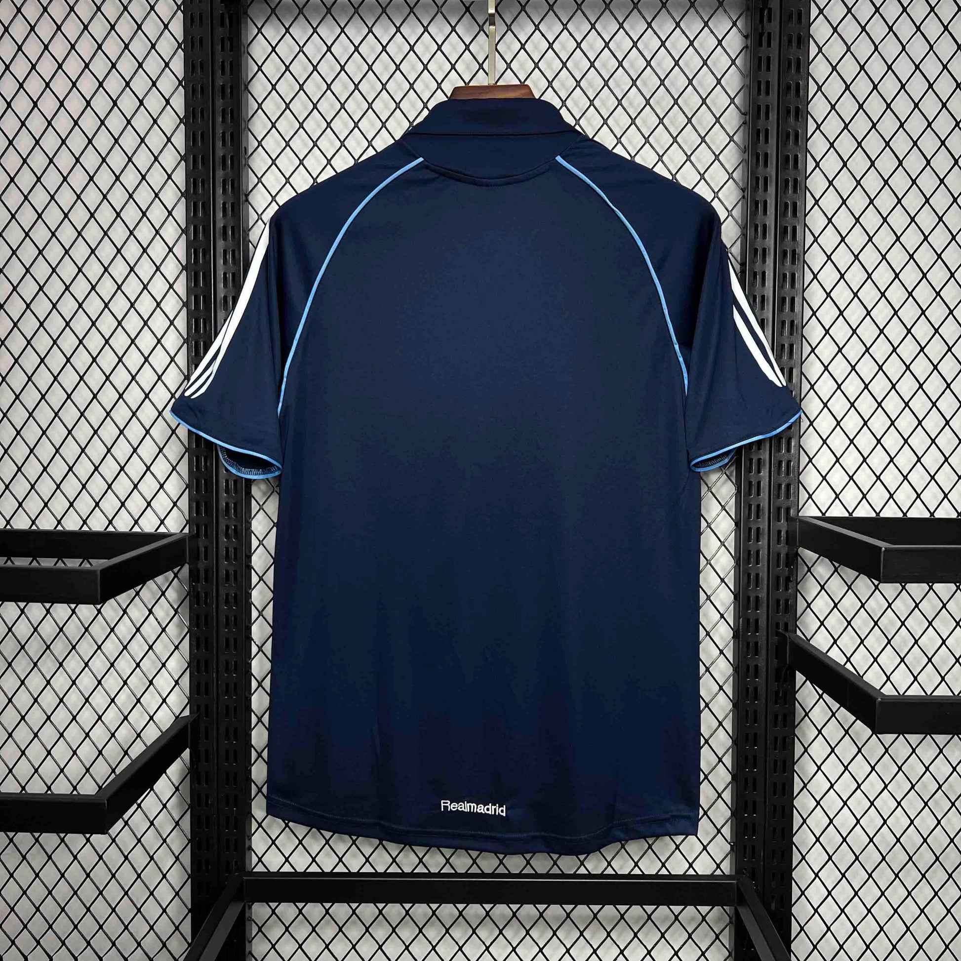 Real Madrid Away Jersey 05/06 Retro - CalcioVivo