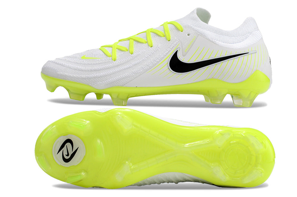 Nike Phantom GX II FG Cleats