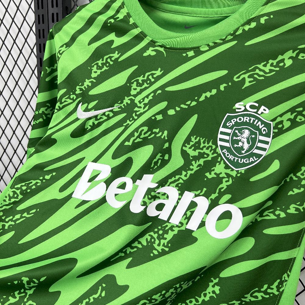 Sporting Goalkeeper Home Jersey 25/26